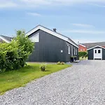 Athisl - 800m From The Sea By Interhome *