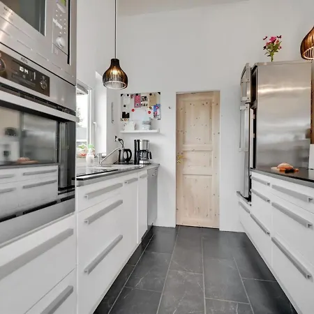Athisl - 800m From The Sea In Djursland And Mols By Interhome